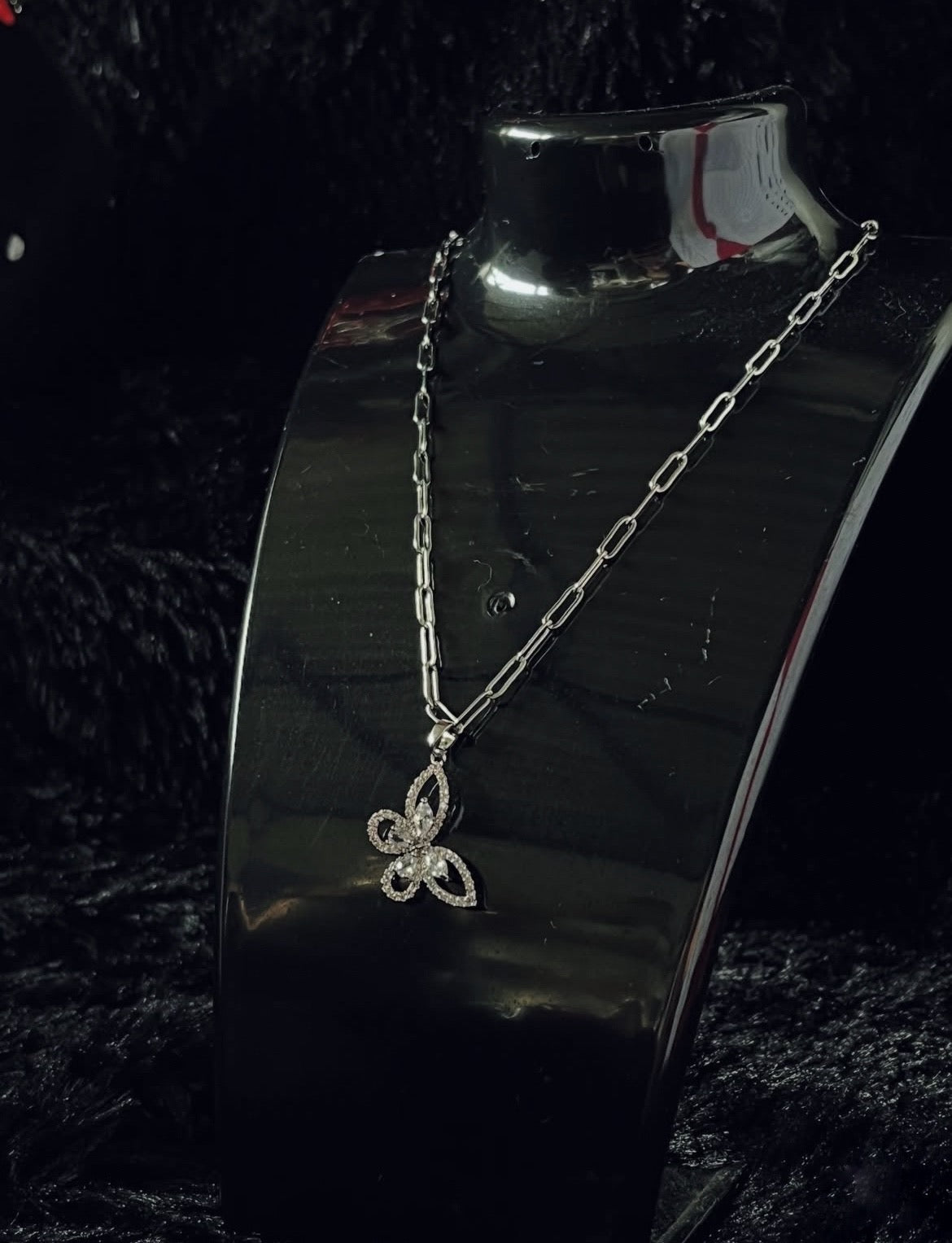 Collar Mariposita